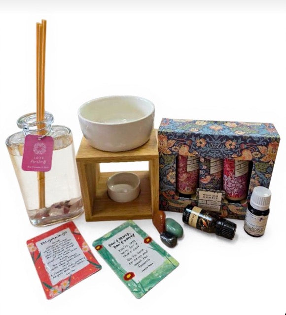 Wellness, Oils & Gemstones