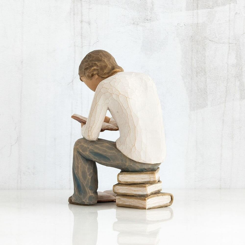 Willow Tree Quest Figurine – Love of Learning