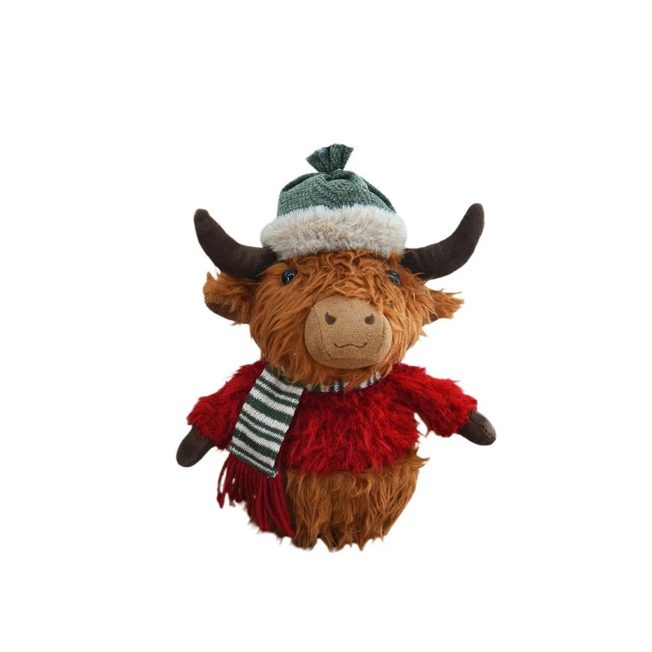 27cm Sitting Highland Cow with Green Hat – Plush Animal Décor