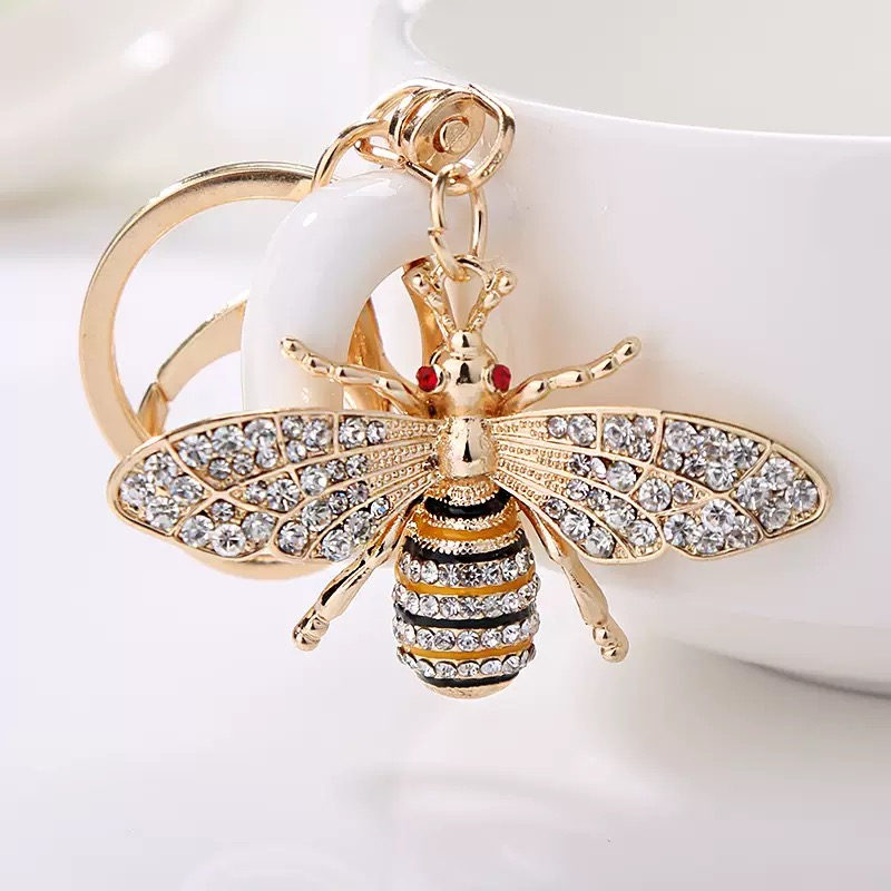 Queen Bee Keyring – Elegant Bee Motif Accessory