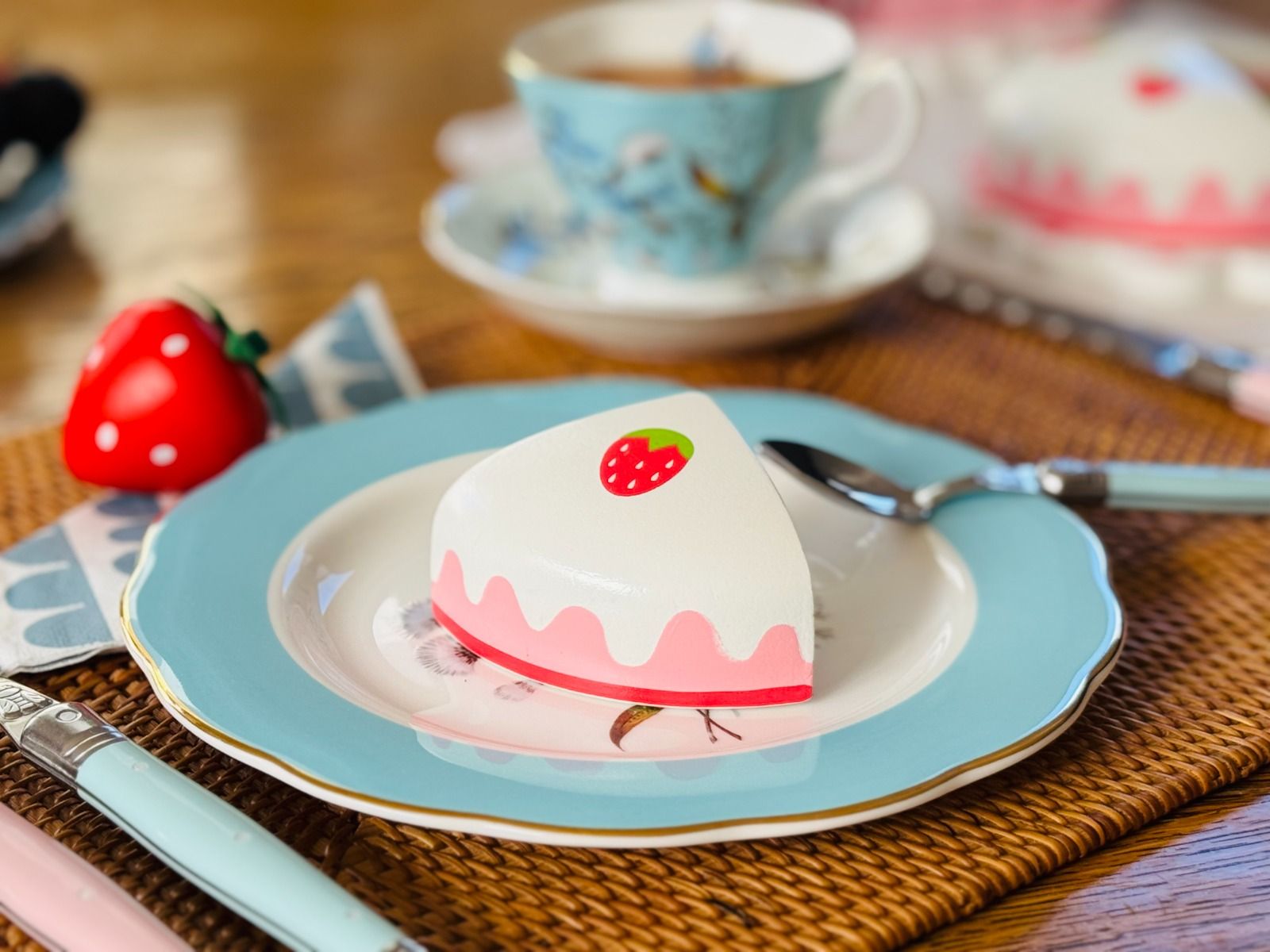 26-Piece Wooden Cakes & Candies Set – Pretend Play Dessert Kitchen for Kids 3+